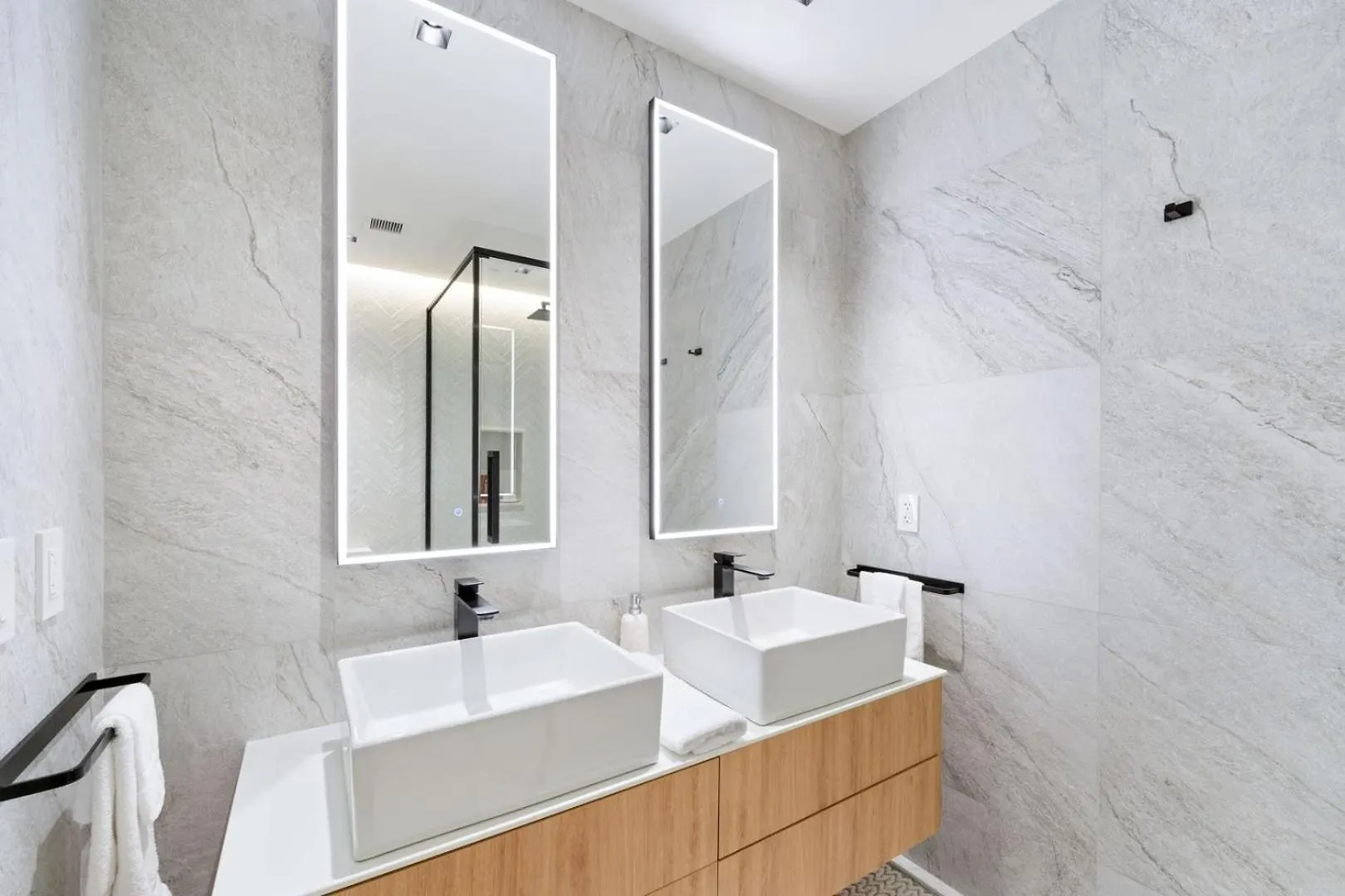 Allure 204 Apts Μπριτζτάουν Μπαρμπάντος